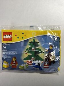 LEGO Decorating The Christmas Tree Mini Figures Train 40058 New Factory Sealed