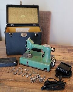 Vintage Green General Electric Model A Sewing Machine W/Case (Low Serial Number)