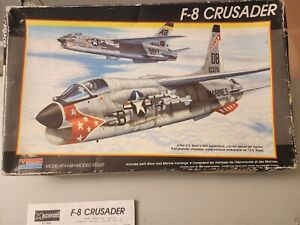 Monogram F-8 Crusader Aircraft 1:48 Model Kit #5826 1988