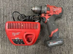 Milwaukee 2504-20 M12 Fuel 1/2in. Hammer Drill 5AH Battery Charger Tested Works
