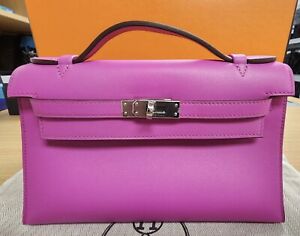 2022 New Condition Hermes Kelly Pochette Magnolia Pink Swift Palladium HW Bag