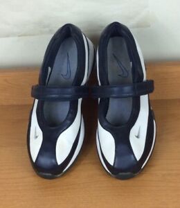 Nike - Mary Jane Golf ShoesCleats - Women’s Size 9