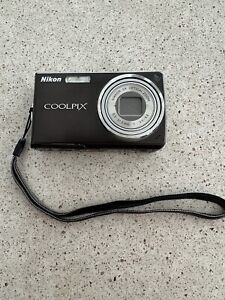 Nikon Coolpix S550 10 MP 5x Optical Zoom Black Digital Camera, Battery Included