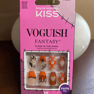 Kiss Voguish Fantasy Glow in the Dark Glue on Medium Length Nails 90504 ZAA73