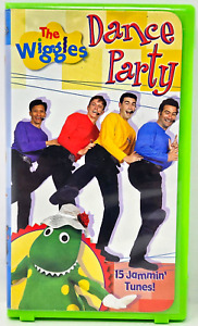 The Wiggles Dance Party VHS Stereo #2516 15 Jammin' Tunes 2001 Green Clamshell