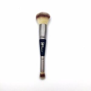 #7 IT Cosmetics Heavenly Luxe dual ended Complexion Perfection conceal Brush