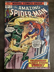 Amazing Spiderman #154 - Gil Kane, John Romita Sr. Cover Art. (8.5) 1976