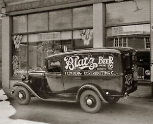 1930s BLATZ BEER TRUCK Photo  (189-a)