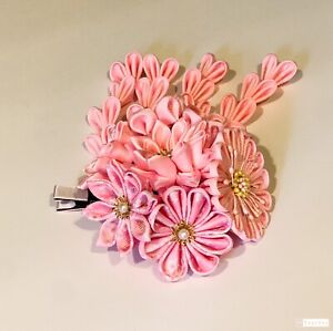 1 pc of Japanese Kanzashi Tsumami hair ornament hair clip Pink