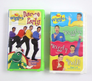VTG LOT OF 2 The Wiggles VHS: Wiggles Dance Party, Wiggly Wiggly World