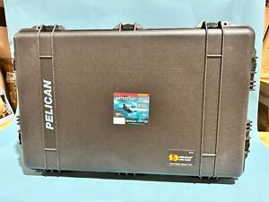 NEW Pelican 1650 Watertight Wheeled Hard Case WITH Foam insert - Black *READ*