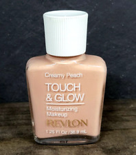 Revlon Touch & Glow Moisturizing Makeup Foundation ~ CREAMY PEACH ~ 1.25 oz