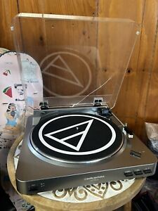 Audio-Technica AT-LP60-Fully Automatic Belt-Drive Turntable  - Silver