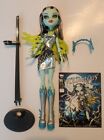 New ListingMattel Monster High Doll Frankie Stein Power Ghouls Thor Voltageous 2013 NM