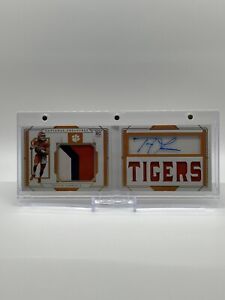 2021 National Treasures Collegiate  Rookie RPA Trevor Lawrence Booklet Auto  /32