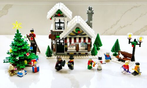 LEGO 10199 Winter Village Toy Shop 100% Complete W/Minifigures & New Light Brick