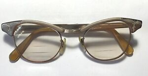 Vtg Cats Eye Glasses 1950’s Beautifull Engraved  Frame Excellent