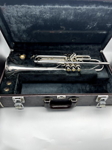 Yamaha YTR-737 Trumpet w/case