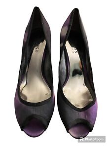 GUESS Satin Pumps in 9