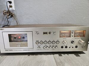 POWERS ON Vintage Akai GXC-760D Cassette Tape Deck 3 Head 3 Motor Dolby System