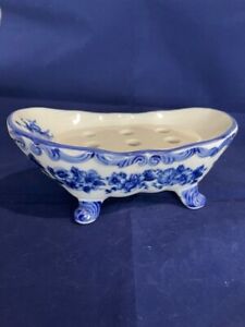 Clawed Bathtub Bud Vase Frog Vase Tulipiere inspired by Delft Blue colors