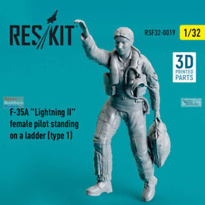 RESRSF320019F 1:32 ResKit F-35 Lightning II Female Pilot Standing on Ladder