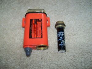 New ListingFedcap SDU-5/E Distress Light Marker w Original Battery