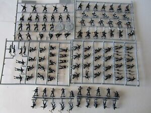 Huge Lot 1/72 scale Painted Revell German Soldiers figures W/ Guns Imex Zvezda