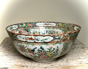 Chinese Famille Rose Porcelain Service Bowl. Republic Period. 10” Diameter.
