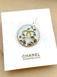 Chanel Beauté Beauty Wonderland Pin/ Brooch 2023 GWP