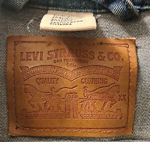 Used Levi's Jacket Denim Blue Jean Women’s XS Button Up Long Sleeve (85)