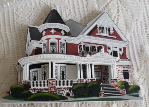 Shelia's Collectibles Morris Tuttle Mansion Watsonville CA Boxed Signed Preowned