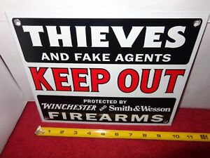 10 x 8 in WINCHESTER - SMITH & WESSON  ADV. SIGN DIE CUT METAL PORCELAIN # 829