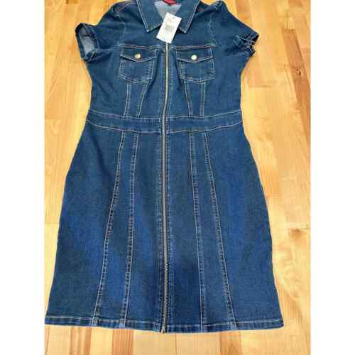 New With Tags Fitted Guess Denim Dress with Zipper Detail Size Large B45