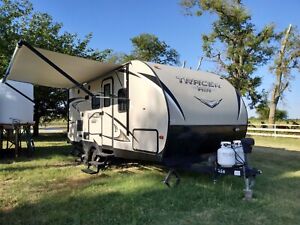 2017 Tracer Air 215AIR Travel Trailer 23 Ft. 1 Slide Out New Awning, Excellent