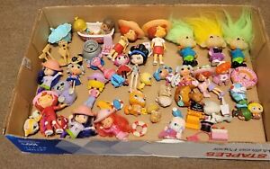 Lot Of 50 Mixed Vintage And Modern Cutesy Girls Toys strawberry Shortcake