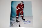 GORDIE HOWE SIGNED DETROIT RED WINGS 8X10 PHOTO BECKETT AUTHENTICATED COA BAS
