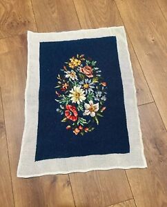 New ListingVintage hand embroidery tapestry with floral motifs, 23x16.5
