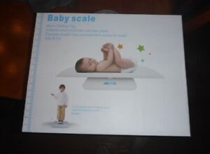 Baby Scale, split tray design, infant to 10 year old usage; NEW