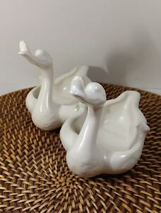 2) Vtg Hull Ceramic Matte Glaze White Swans Pottery Planter
