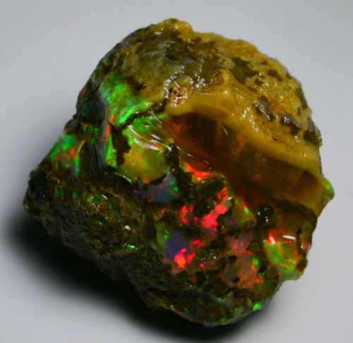 Multi Fire Opal Rough 391.70 Carat Natural Ethiopian Opal Raw Welo Opal Gemstone