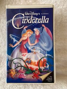 New ListingCinderella Disney's Classic Black Diamond 410 (VHS Tape, 1988)