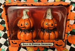 Johanna Parker Pumpkin Halloween Salt and Pepper Shakers Vintage Style New