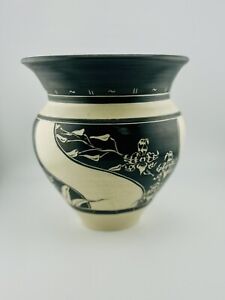 ART Pottery Vase Black And White SIGNED HARVEY, STUNNING!!! 7” Wide Bottom