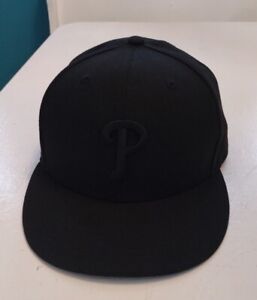 New Era 59fifty Philadelphia Phillies Men’s Size 7 1/2 Blackout Hat Cap Wool