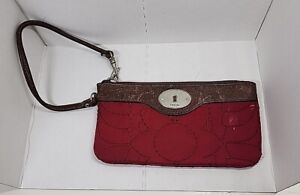 Fossil Key-Per Wristlet Cranberry Quilted Textile w/Brown Pebbled Leather Trim
