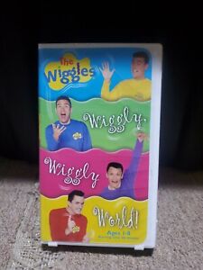 The Wiggles Wiggly, Wiggly World VHS Hard Plastic Clamshell