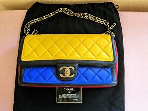 Chanel authentic lambskin bag, as good as brand new, medium