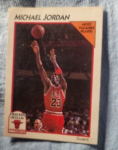 1991 Michael Jordan Hoops basketball card Chicago Bulls NBA #5 MVP UNC Tar Heels