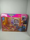 Barbie So Real So Now Family Room PlaySet Mattel 1998 NRFB 67553-93 Sofa, Chair